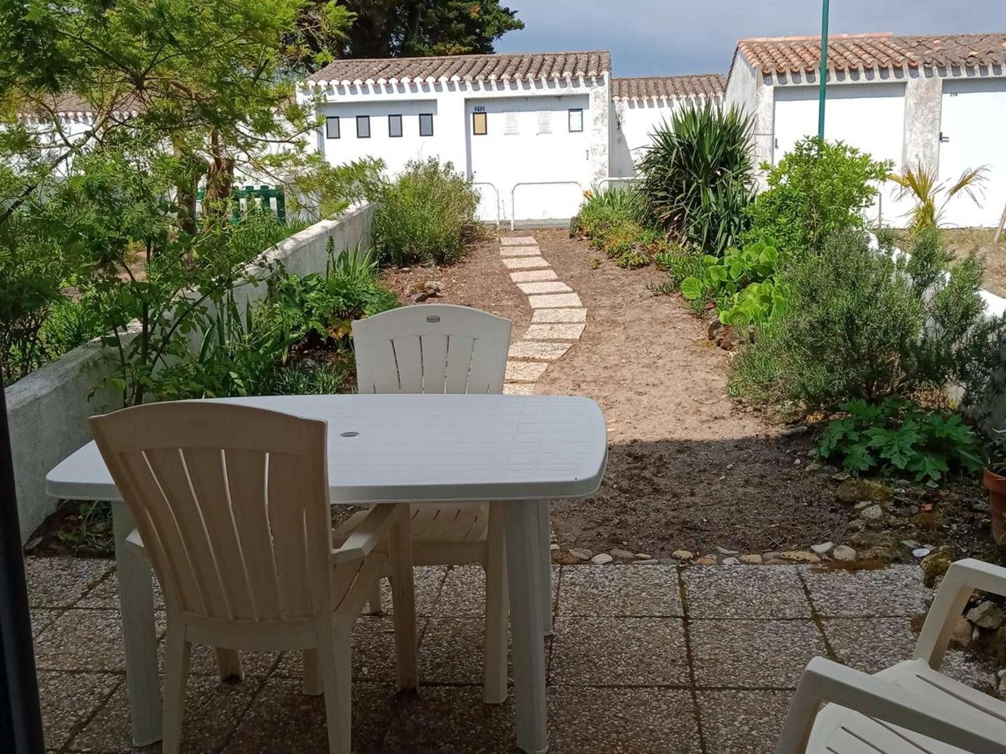 Studio Cosy Avec Jardinet A 300M De La Plage - 4 Couchages - Fr-1-224B-689 La Gueriniere Exterior foto